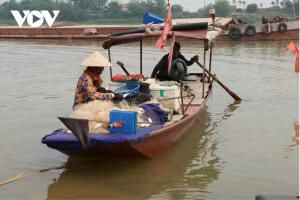 Hung Yen en pleine saison de pêche aux sardines d’eau douce 