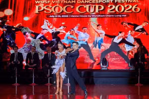 La prestation du duo Phan Hien-Thu Huong.