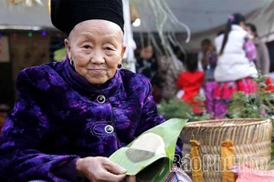 Le banh giay du Têt H’Mong, une tradition vivante
