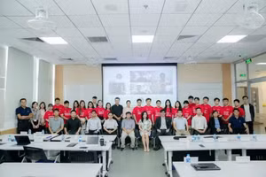 Le programme réunit 30 étudiants d'élite sélectionnés dans les principales universités vietnamiennes.