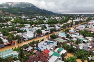 Inondations à Nha Trang : plusieurs quartiers submergés, la vie bouleversée dans toute la ville
