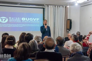 Vuong Huu Nhan réélu président de l’Association des Vietnamiens de France pour le mandat 2025–2028.