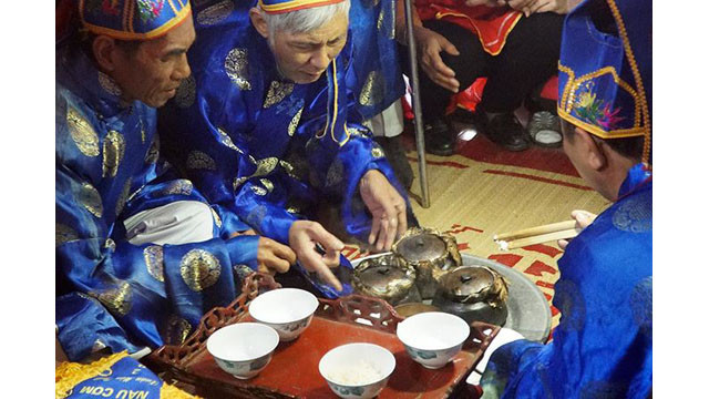 La fête de la cuisson du riz au village Thi Câm ảnh 12