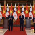 Le secrétaire général du Parti communiste du Vietnam et président, To Lam, et le président du Panama, José Raúl Mulino Quintero, assistent à la cérémonie de remise et de signature de plusieurs documents de coopération entre les deux pays. Photo : VNA