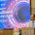 Le directeur adjoint du Département des sciences et des technologies de la province de Gia Lai, Phan Ho Giang, s’exprime en ouverture du 45e Symposium international sur la physique des collisions. Photo : VNA.