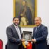 L’ambassadeur du Vietnam, Vo Tuan Ngoc, et le vice-ministre vénézuélien Eduardo Ramirez. Photo : Ambassade du Vietnam au Venezuela.