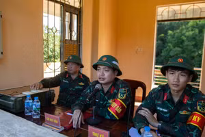 L’organisation du commandement et le contrôle des épreuves de tir ont été menés de manière rigoureuse et méthodique. Photo: media.qdnd.vn