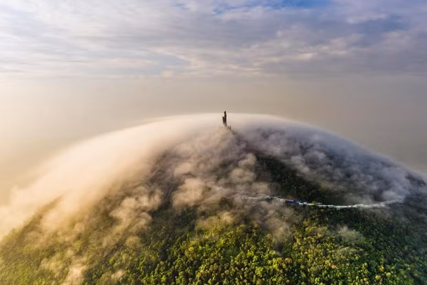 L'oeuvre du photographe Trân Tuân Viêt qui a été nommé lauréat de la catégorie ''Prix national et régional des Sony World Photography Awards 2024''. Photo: Trân Tuân Viêt