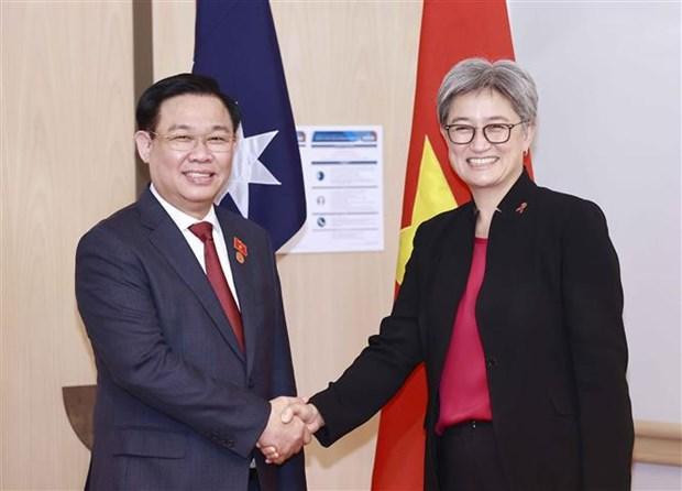 Le Président de l’Assemblée nationale du Vietnam, Vuong Dinh Huê et la ministre australienne des Affaires étrangères Penny Wong. Photo : VNA.