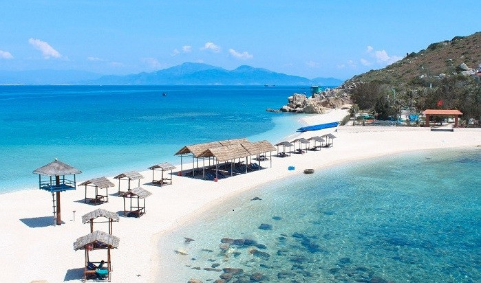 Plage de Nha Trang. Photo : Nguoiduatin.