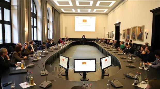 Panorama de l'atelier sur l’investissement au Vietnam, le 5 décembre à Hambourg, en Allemagne. Photo : VNA.