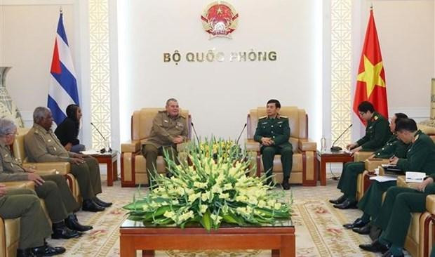 Réception du général de division Víctor Rojo Ramos, chef de la Direction politique des Forces armées révolutionnaires de Cuba. Photo : VNA.