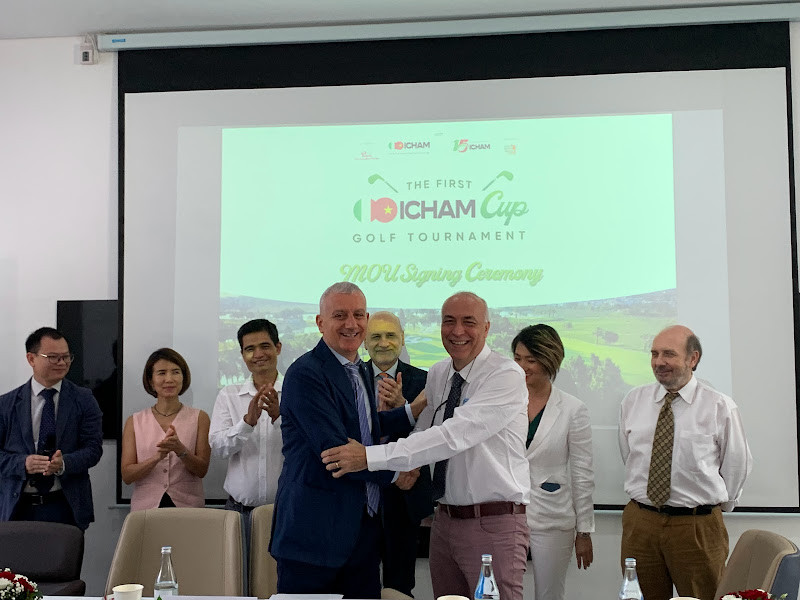 Point de presse pour présenter le tournoi de golf "The First ICHAM CUP", l’après-midi du 31 mai à Hanoï. Photo : Linh Vi/NDEL.