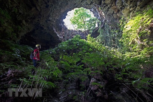 Le géoparc du plateau calcaire de Dông Van attire de nombreux touristes. Photo : baovanhoa.vn