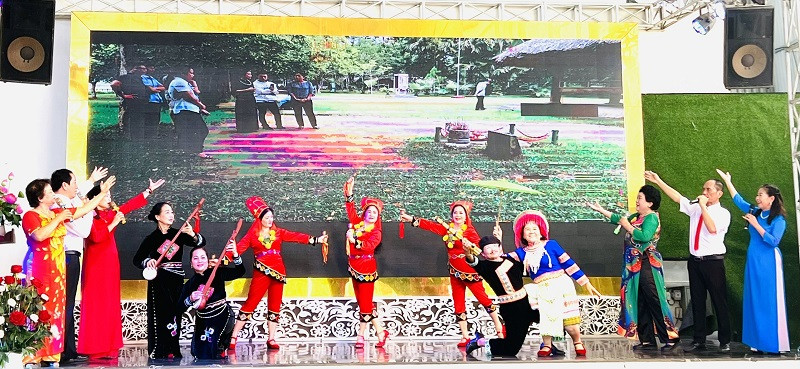 La province de Tuyên Quang célèbre les 50 ans des relations diplomatiques Vietnam — France. Photo : thoidai.com.vn