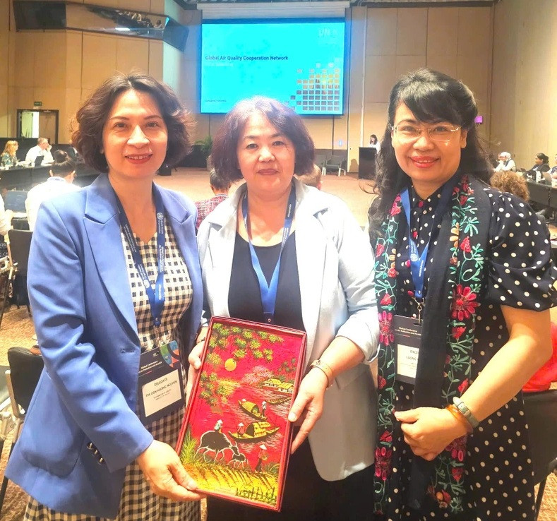 Des membres de la délégation vietnamienne à la deuxième Conférence mondiale de l’OMS sur la pollution de l’air et la santé. Photo: ministère de la Santé 