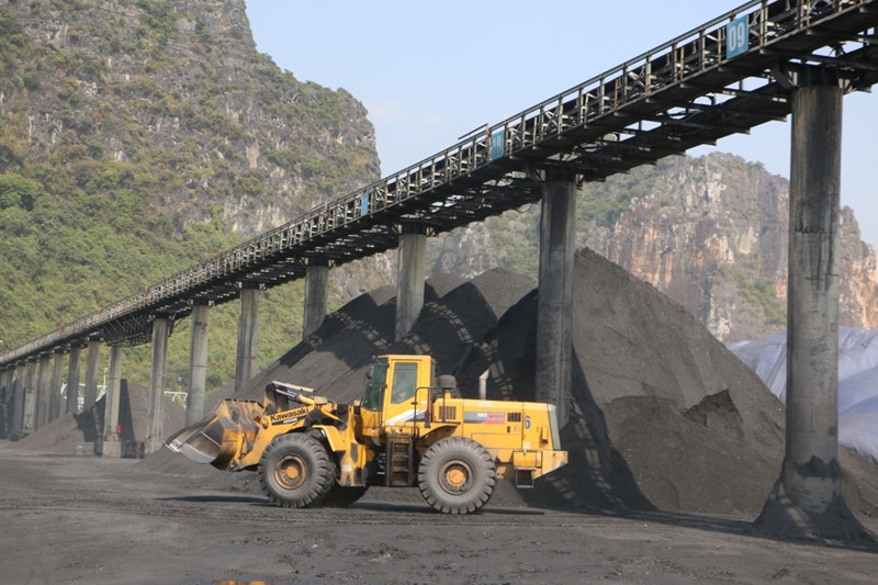 On s’attend à ce que 2024 soit une année réussie pour l'industrie nationale, contribuant ainsi aux objectifs de développement socio-économique de toute l'année. Photo : baoquangninh.vn 