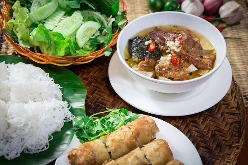Bun cha Hanoi est la spécialité la plus populaire de Hanoï. Photo : Zing. 