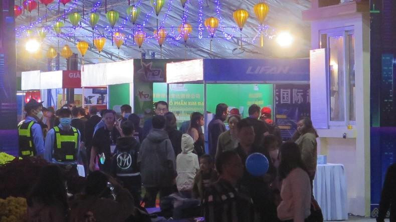 Des visiteurs lors de la Foire. Photo : NDEL.