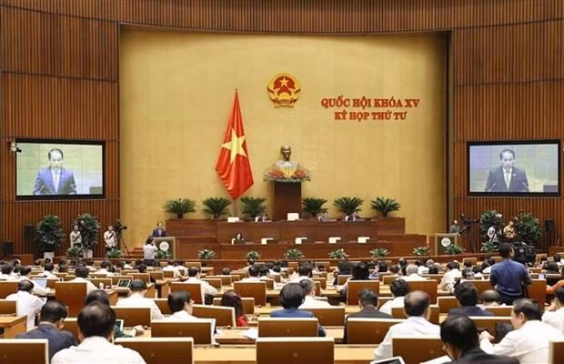 Une séance de travail de la 4e session de la XVe AN. Photo : VNA.