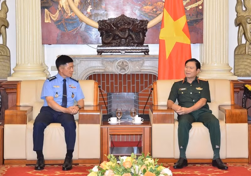 La rencontre entrre les deux responsables. Photo : CPV.