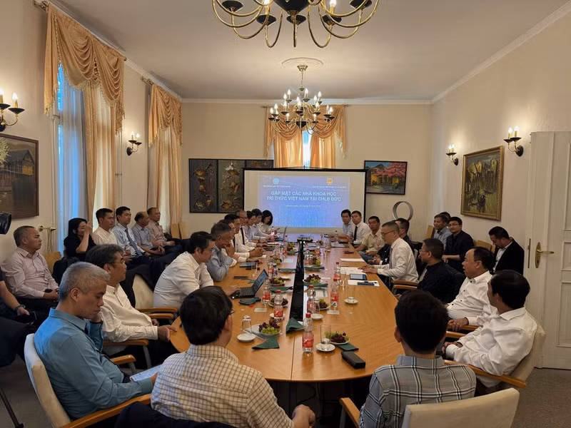 Lors de la rencontre. Photo : VNA. 