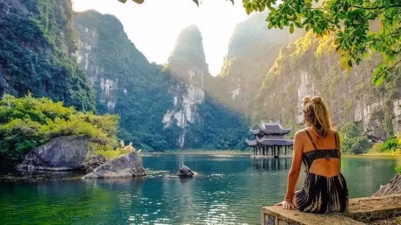 Ninh Binh attire beacoup de touristes. Photo : VietnamPlus.
