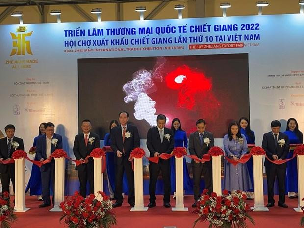 Ouverture de l'exposition commerciale internationale du Zhejiang 2022 et la 10e Foire des produits d’exportation du Zhejiang. Photo: VNA