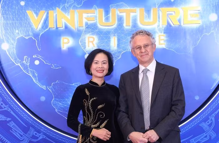 La prof. Nguyên Thuc Quyên et son souhait de connecter les scientifiques vietnamiens et étrangers ảnh 2
