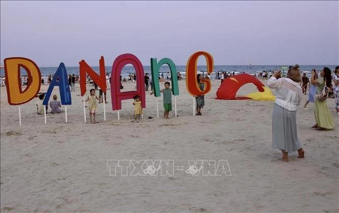 Plage de Da Nang. Photo : VNA. 