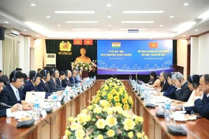 Panorama du dialogue. Photo : congannhandan.vn