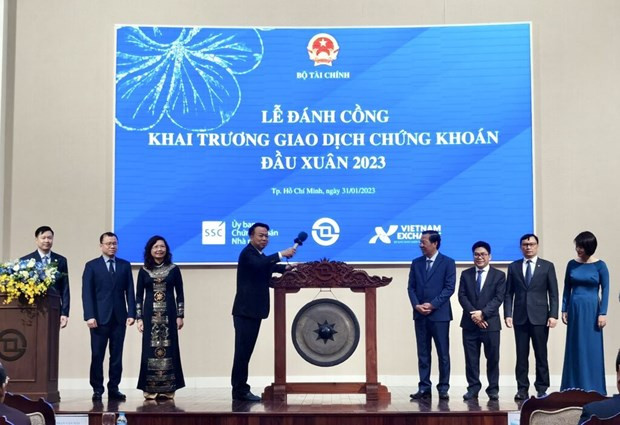 Cérémonie d’ouverture du premier jour de cotation de l’année 2023 du Service des transactions boursières de Hô Chi Minh-Ville, le 31 janvier dans la mégapole du Sud. Photo : CVN/VNA.