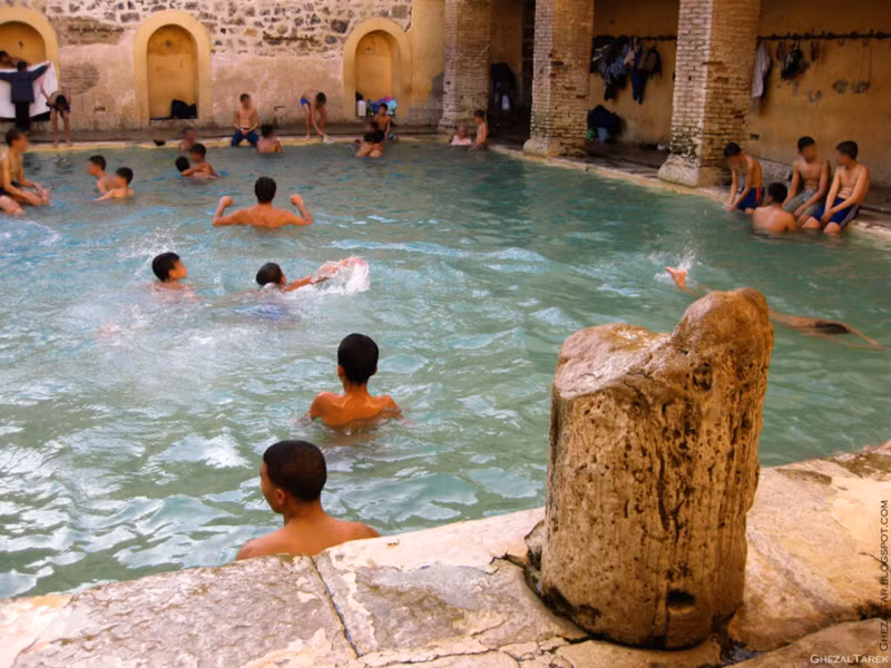 En Algérie, près de 414.000 personnes se sont rendues aux stations thermales entre janvier et septembre 2023. Photo : Courrier d'Algérie/CVN