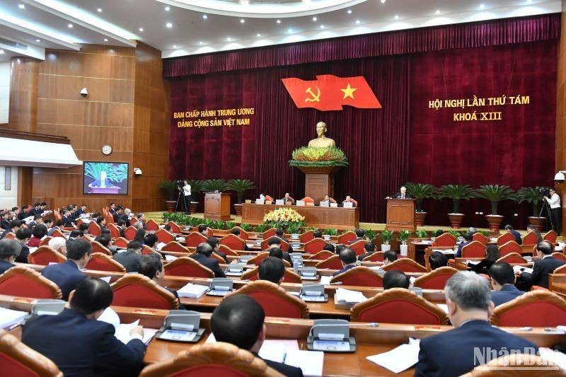 Le Secrétaire général du PCV, Nguyên Phu Trong, prend la parole lors du plénum. Photo : NDEL.
