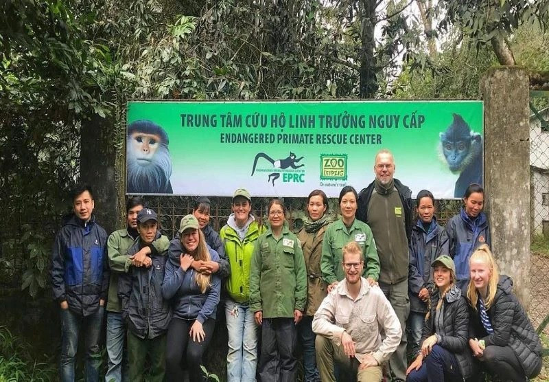 Visite du Centre de sauvetage des primates en danger.