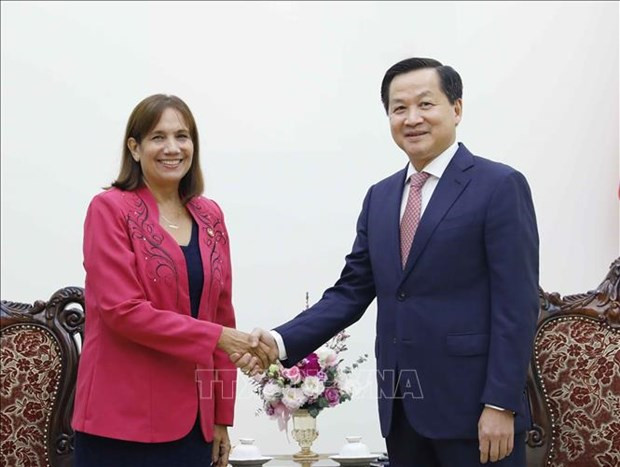 Le Vice-Premier ministre Le Minh Khai et la vice-présidente de l’Assemblée nationale du pouvoir populaire de Cuba, Ana Maria Mari Machado. Photo : VNA