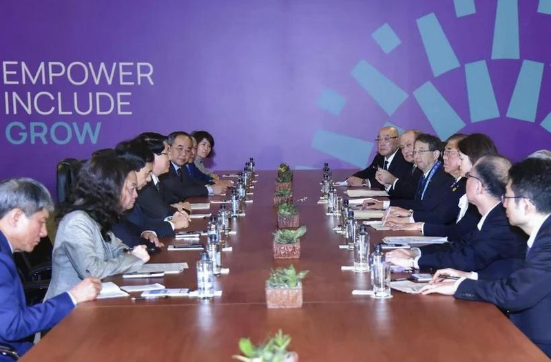 Le président vietnamien Luong Cuong a rencontré le Premier ministre japonais Shigeru Ishiba, à l'occasion de la Semaine des dirigeants de l’APEC 2024 à Lima, au Pérou, le 16 novembre 2024 Photo : VNA 