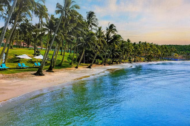 La beauté paisible de la plage de Ciao Beach séduit tout le monde. Photo : Sun Group