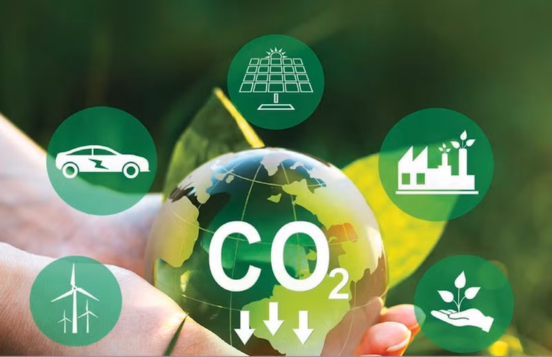 La solution automatisée VertZéro permet aux entreprises de mesurer leurs émissions de gaz à effet de serre et d’élaborer des plans de réduction en vue d’atteindre la neutralité carbone. Photo : NetZero.vn