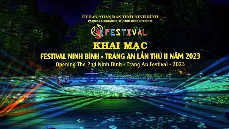 La cérémonie d’ouverture du 2e Festival Ninh Binh-Tràng An en 2023 a eu lieu dans le complexe paysager de Tràng An, dans la province de Ninh Binh. Photo : Service de la Culture et des Sports de Ninh Binh. 