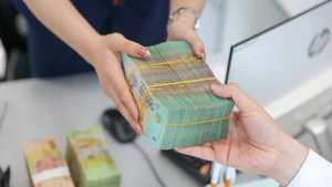 Transferts de plus de 500 millions de dongs : déclaration obligatoire à la Banque d'État à partir du 1er novembre