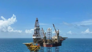 Gisement Kinh Ngu Trang - Kinh Ngu Trang Nam : accueil du premier flux de pétrole commercial