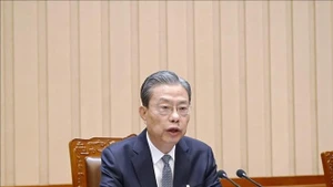 Zhao Leji, membre du Comité permanent du Bureau politique du Comité central du Parti communiste chinois (PCC) et président du Comité permanent de l'Assemblée populaire nationale (APN), à la tête d'une délégation de haut rang du PCC et de l'État chinois, effectuera du 31 août au 2 septembre une visite officielle au Vietnam. Photo: VNA