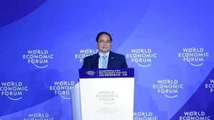 Le Premier ministre Pham Minh Chinh prend la parole lors de l'événement. Photo : VNA.