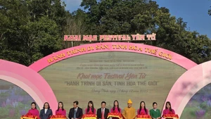 Le Festival de Yên Tu 2025 s’ouvre sur le thème «Itinéraire du patrimoine – Quintessence du monde », à Quang Ninh, le 18 décembre. Photo : VNA.
