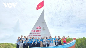 Le site touristique de Mui Ca Mau est le plus célèbre – une destination que tout Vietnamien rêve de visiter au moins une fois dans sa vie.
