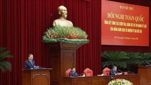 Le secrétaire général du Parti, Tô Lâm, s’exprime lors de la conférence nationale pour faire le bilan du travail d’inspection, de surveillance et de discipline. Photo: VNA.