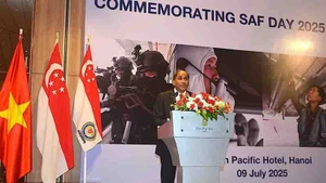 L’ambassadeur Jaya Ratnam s’exprime lors de l’événement, à Hanoi, le 9 juillet. Photo : QDND.