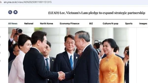 Article publié sur le site de l'agence de presse Yonhap le 11 août 2025 concernant la rencontre entre le secrétaire général To Lam et le président sud-coréen Lee Jae Myung. Photo : capture de l'écran