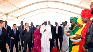 Le président de l'Assemblée nationale à Dakar pour une visite officielle au Sénégal. Photo : VNA.